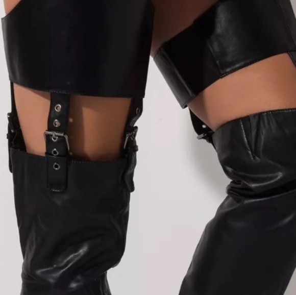 - Thigh high belted boots/final sale - Picture 5 of 10
